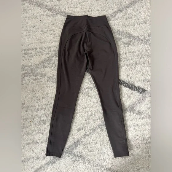 Women’s ATHLETA Headlands Hybrid Moto Tight Leggings ~ Size 0 - Picture 4 of 4